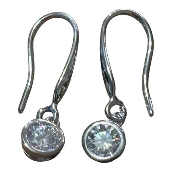 Elegant Silver Drop Earrings - Picture 1 of 5